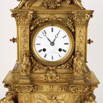 Reloj de Soporte en Bronce Dorado