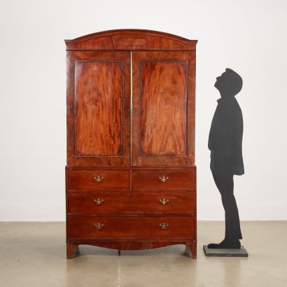 Commode avec ascenseur anglais
