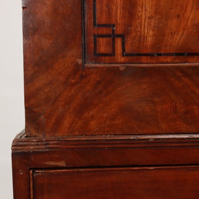 Commode avec ascenseur anglais
