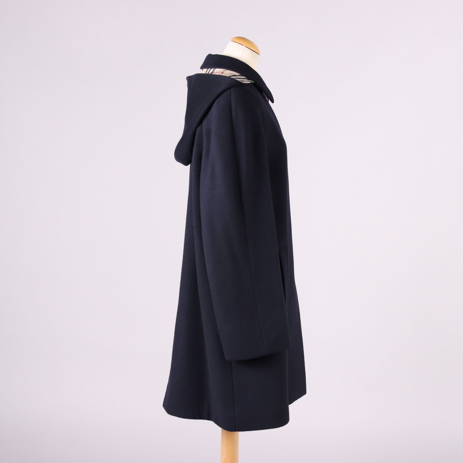 Burberry coat 2nd hand top