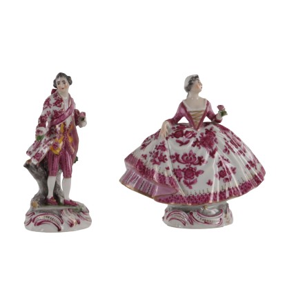 Par de Figuras de Porcelana