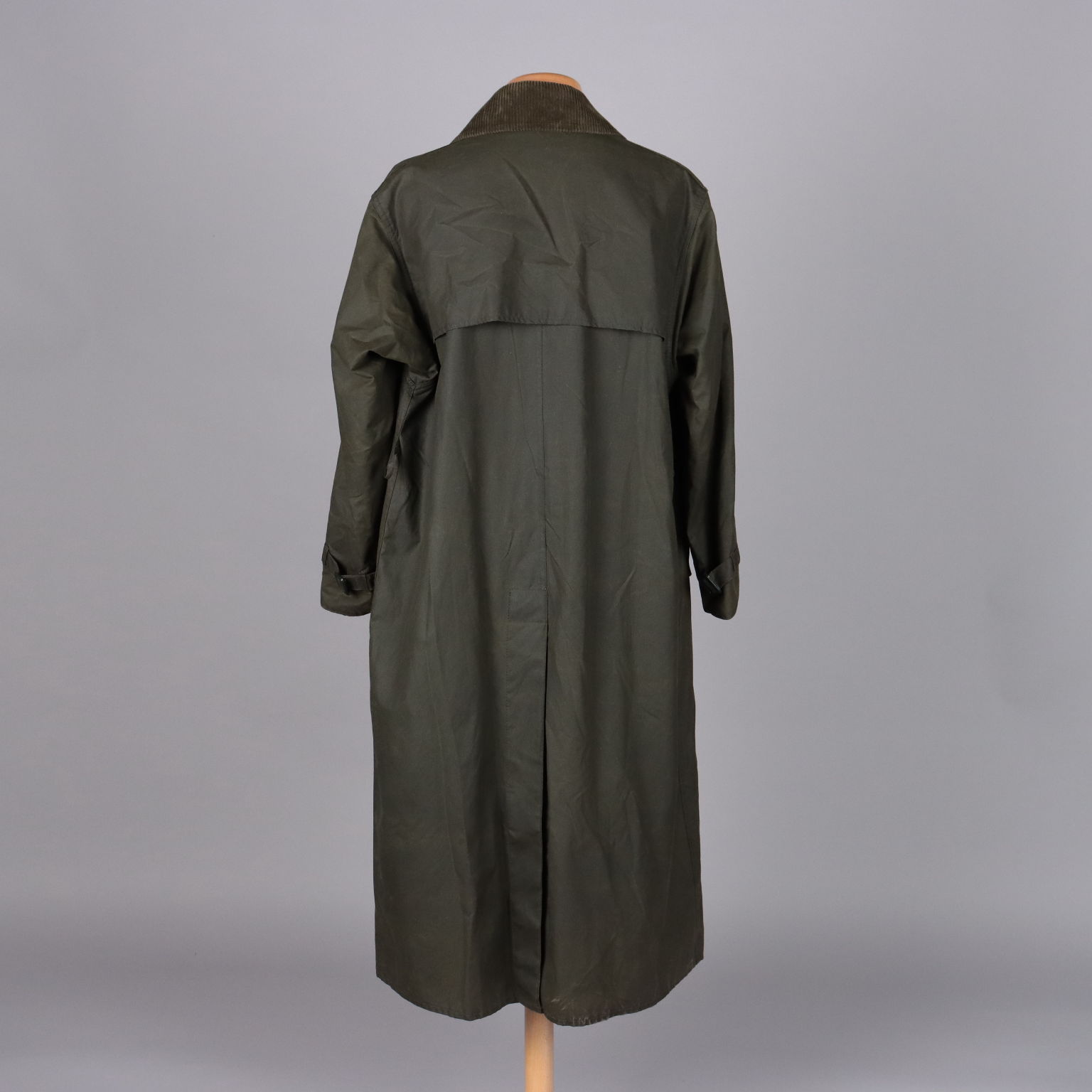 Vintage Men's Trench Coat by Barbour Oilskin UK Size 42 England Vintage Men's Trench Coat by Barbour Oilskin UK Size 42 England