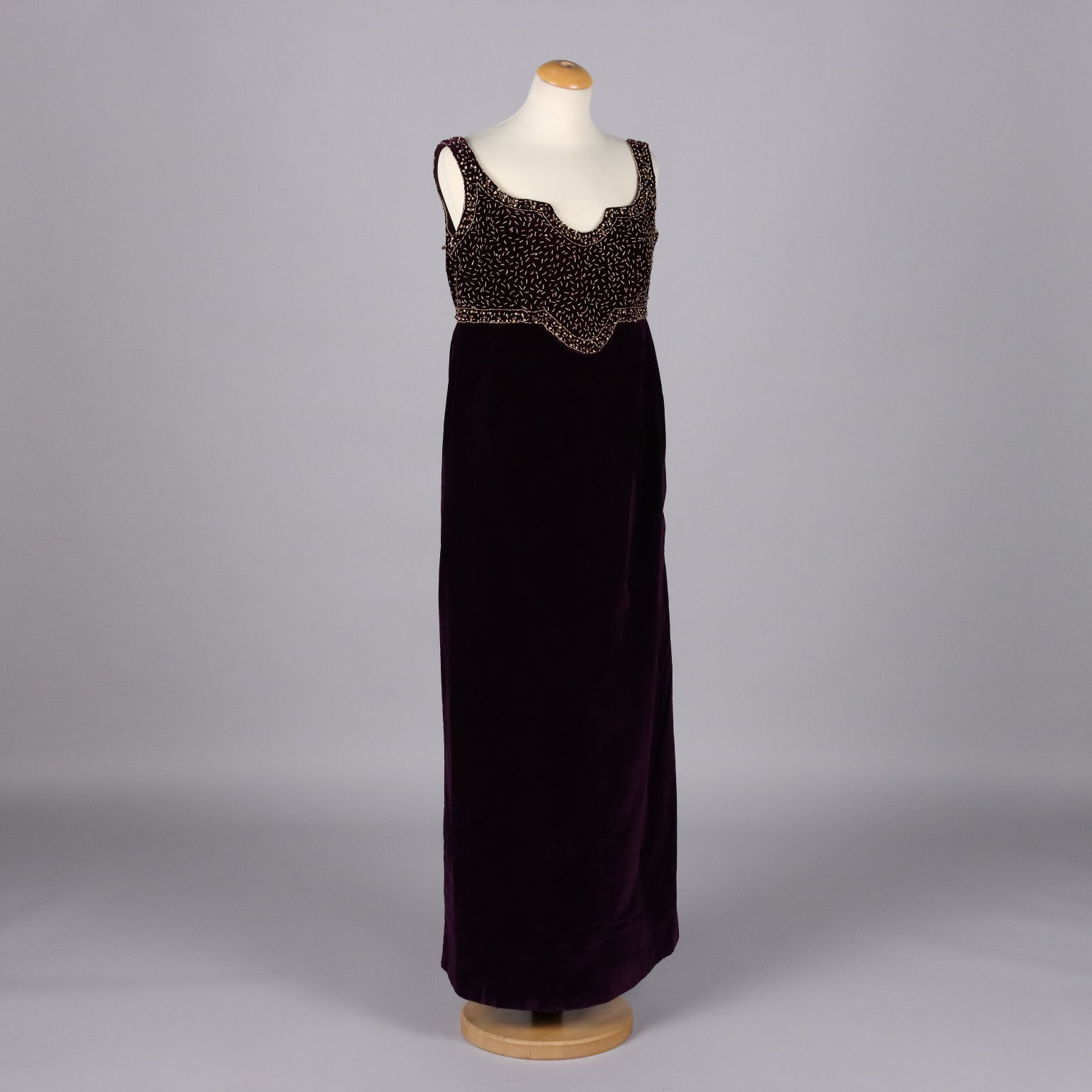 Super Rare Original 1930s Black Ciré Waxed Satin Evening Gown With Mat –  Black Sheep Antiques