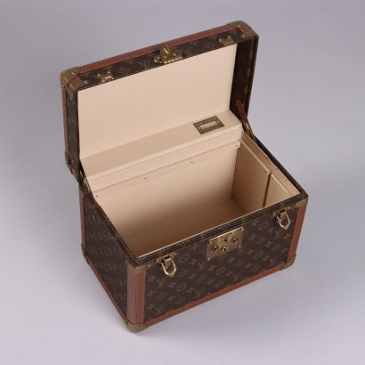 Louis Vuitton Beauty Case