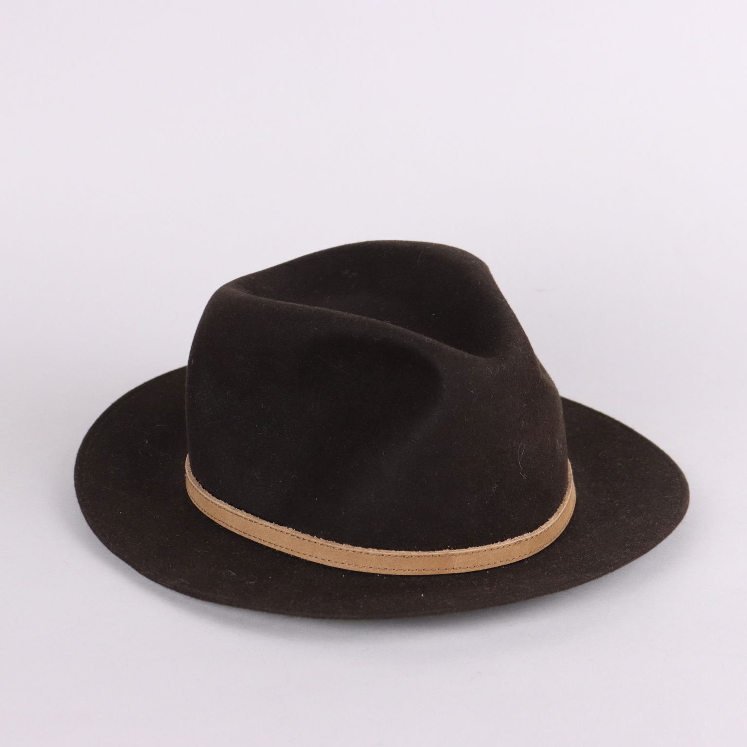 Sombrero Negro Moda Paño – Catálogo de Productos