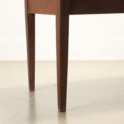 Tisch, Tischplatte aus Kirschholz