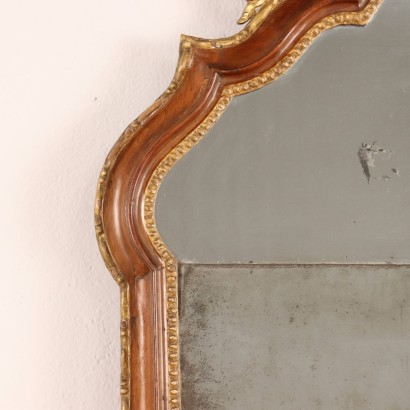 Neoclassical mirror