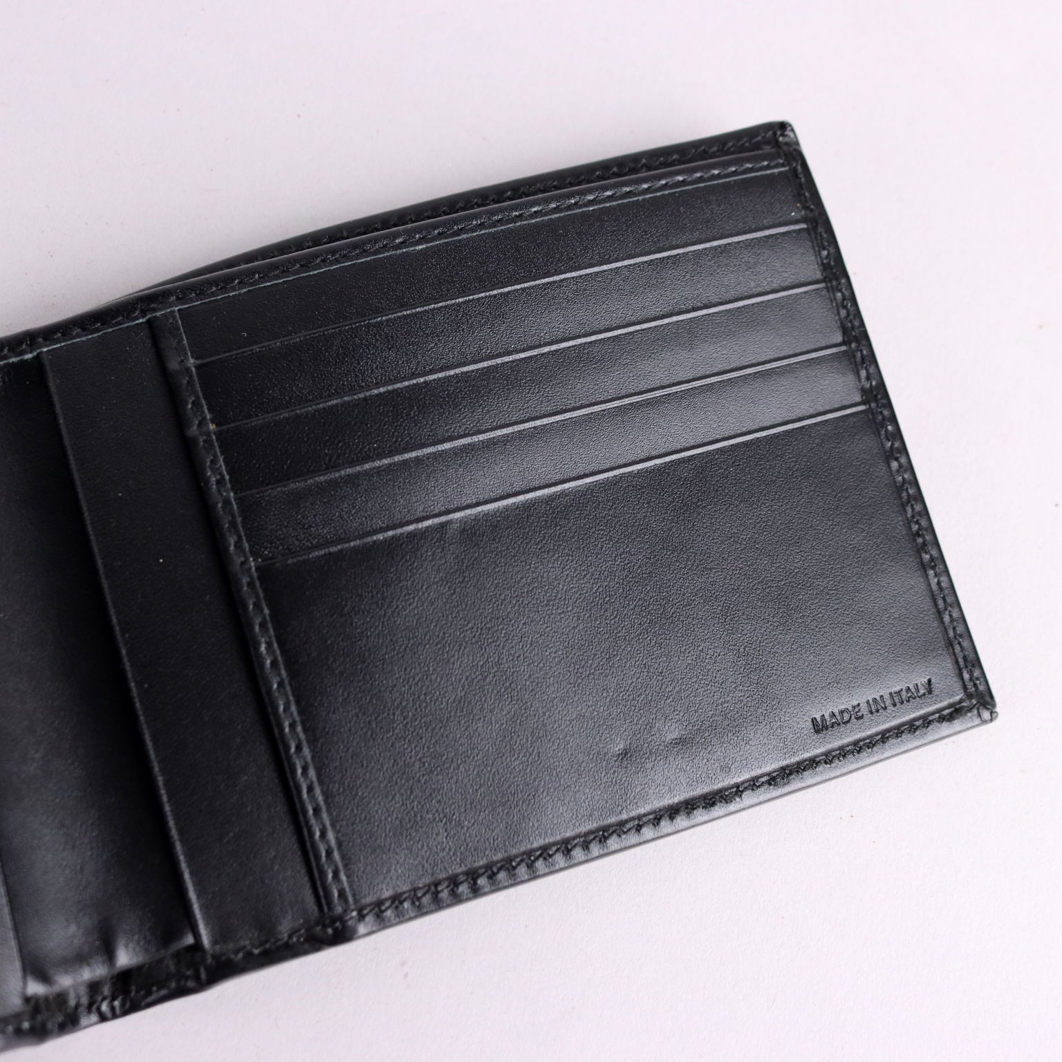Second hand wallet hotsell
