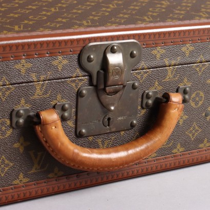 Louis Vuitton Bisten 60 suitcase