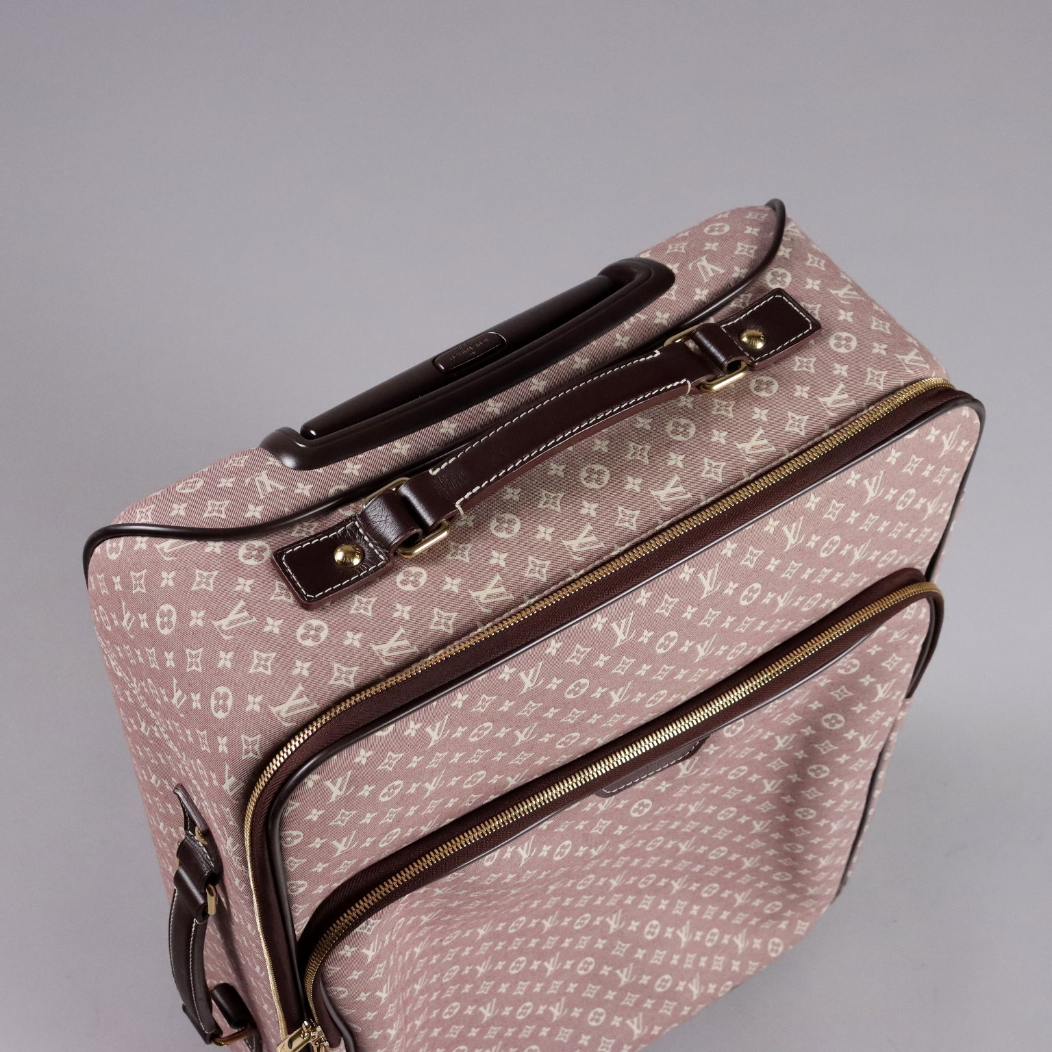 Louis vuitton trolley pegase 55 best sale