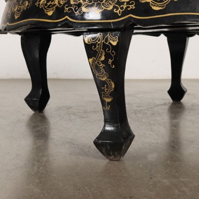 Pair of Orien Lacquered Round Coffee Tables