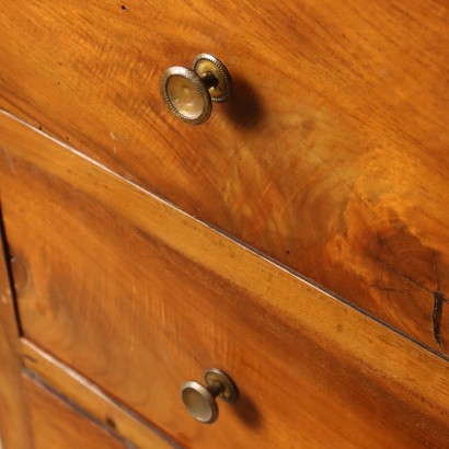 Carlo X chest of drawers in walnut
