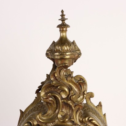 Countertop Clock in Gilt Bronze