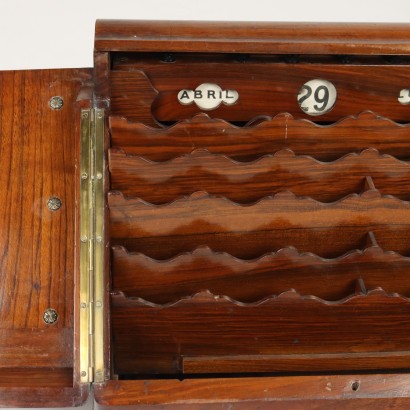 Archivador de mesa de madera de nogal