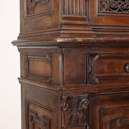 Doppelkorpus-Sideboard im Neori-Stil