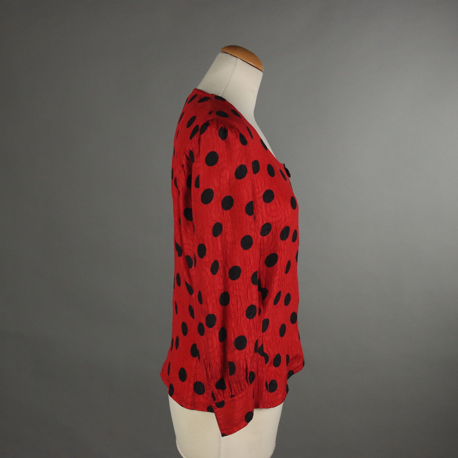 Camicia Vintage Yves Saint Laurent in Seta Rossa Taglia 44 Francia