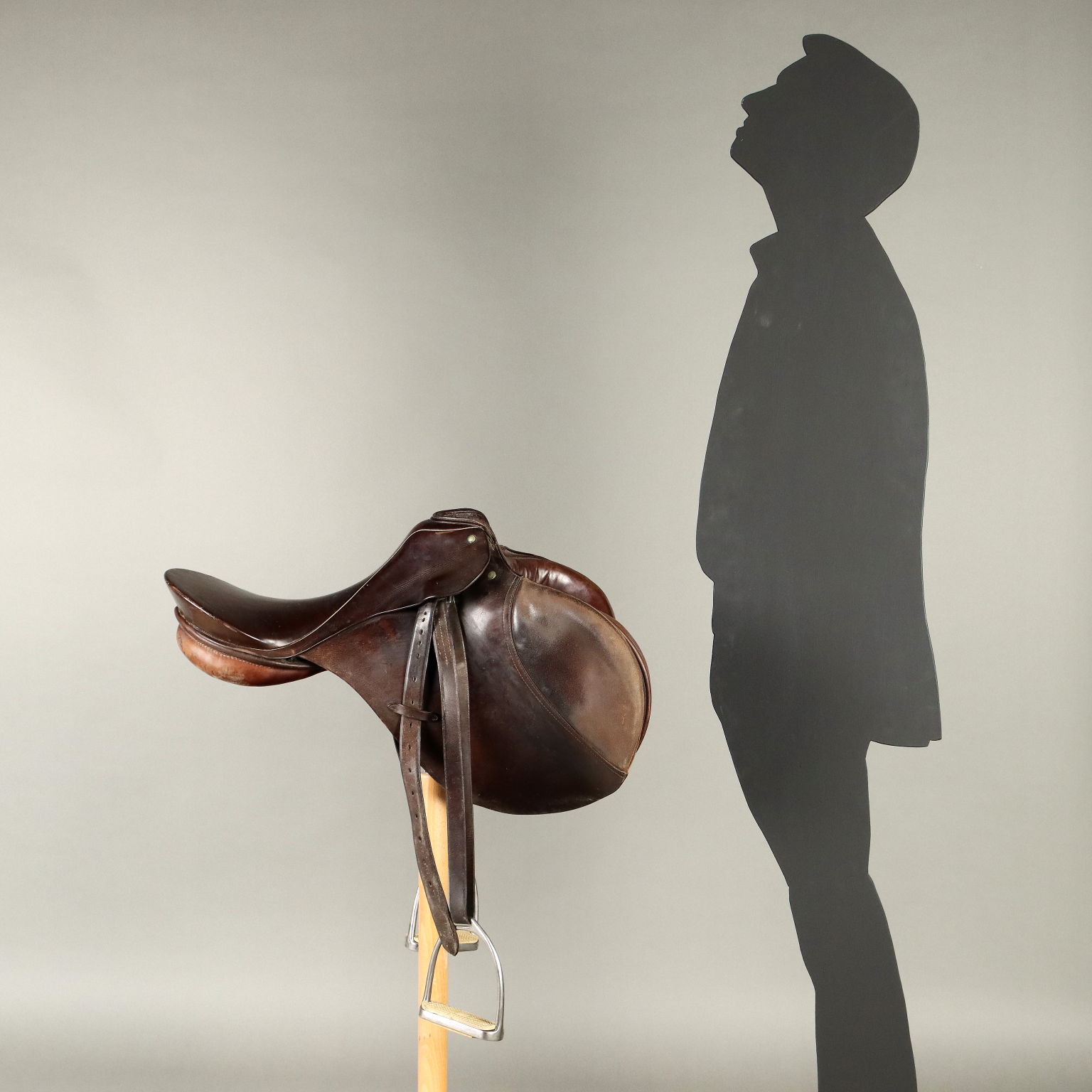Antique Riding Saddle G. Passier & Sohn Hannover Germany '900 Antique Riding Saddle G. Passier & Sohn Hannover Germany '900
