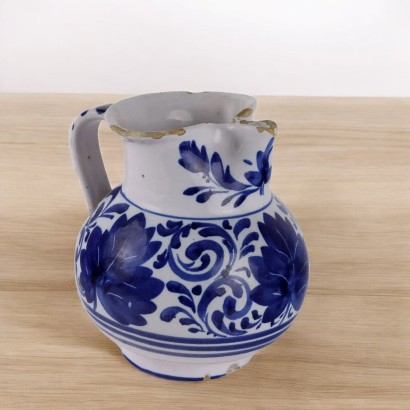 Taza de mayólica