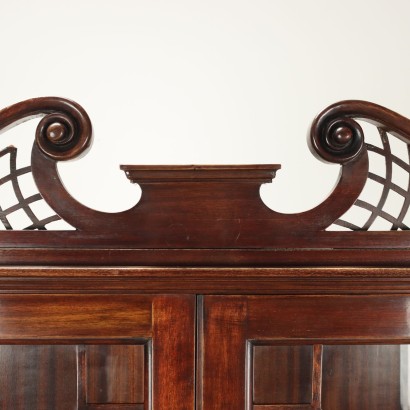 Credenza,Credenza XX Secolo
