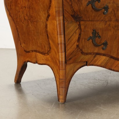 STYLE FLOOR TABLE,Urn Floor Table