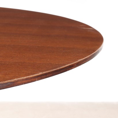 Mesa de los años 60, Mesa de comedor redonda de los años 60