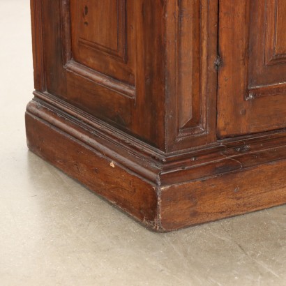 Sideboard, Sideboard aus Walnuss