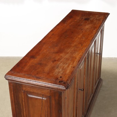 Sideboard, Sideboard aus Walnuss