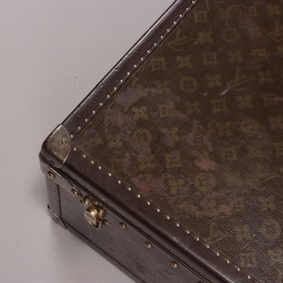 Louis Vuitton Alzer 80 suitcase