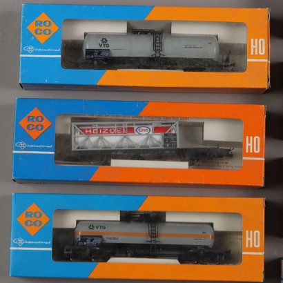 Antigüedades modernas, diseño moderno, objetos, objetos de antigüedades modernas, objetos de antigüedades modernas, objetos italianos, objetos vintage, objetos de los años 60, objetos de diseño de los años 60, tren Roco HO, grupo de 20 vagones Roco HO