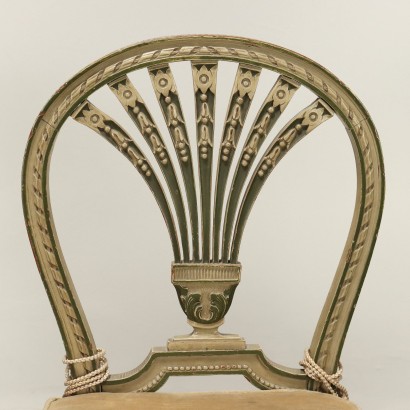 Coppia di sedie in stile neoclassico
