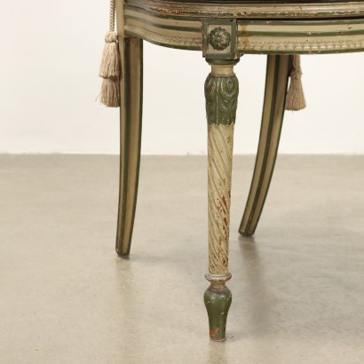 Coppia di sedie in stile neoclassico