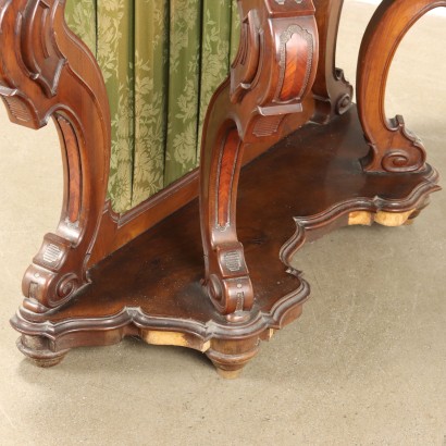 Umbertine console