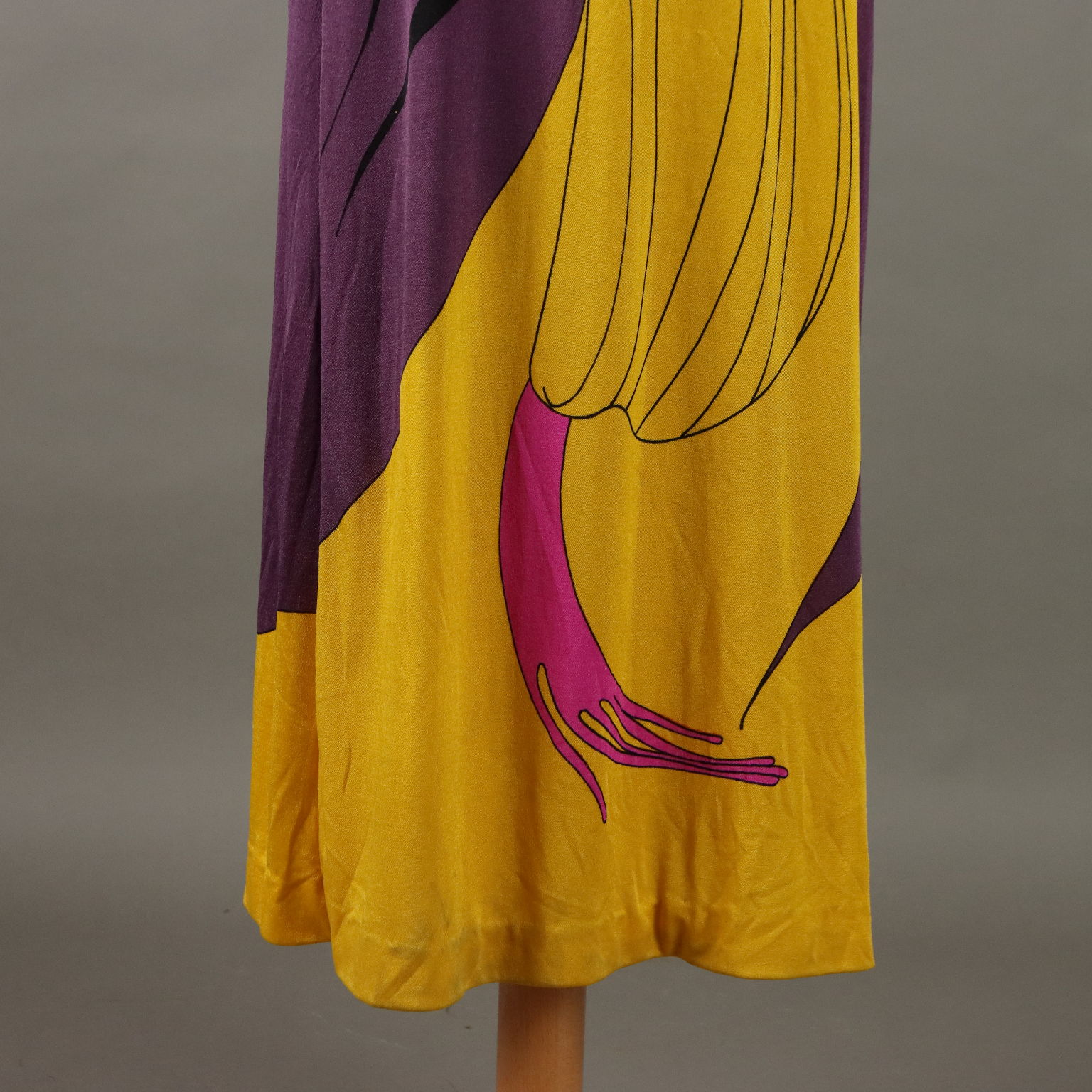 Suéter Fila 110 Cashmere - Colección Aniversario - Hombre - Azul Marino/Amarillo/Naranja
