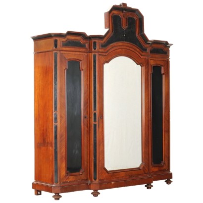 Dreitüriger Umbertino-Kleiderschrank