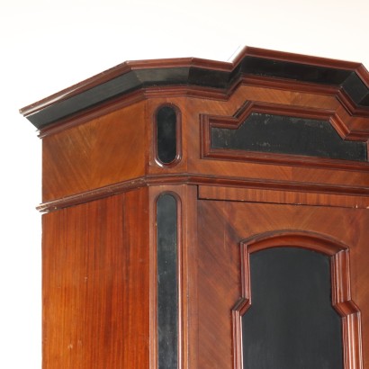 Dreitüriger Umbertino-Kleiderschrank