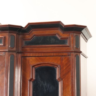 Dreitüriger Umbertino-Kleiderschrank