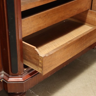 Dreitüriger Umbertino-Kleiderschrank