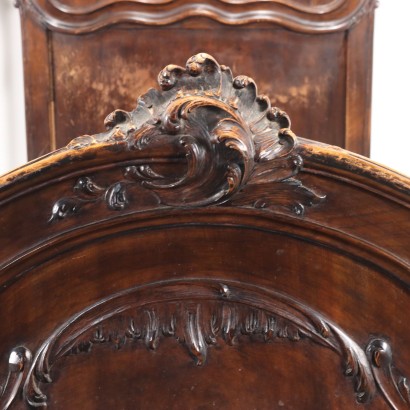 Coppia di letti in stile barocchetto