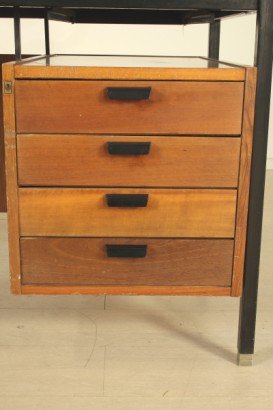 Scrivania Anonima Castelli, legno impiallacciato teak, metallo verniciato, buone condizioni, piccoli segni di usura
