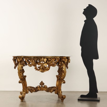 Mesa de estilo ecléctico