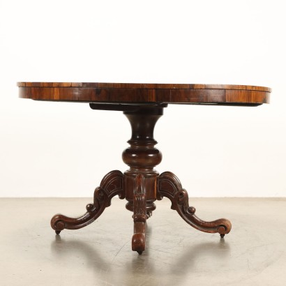 TABLE VICTORIENNE