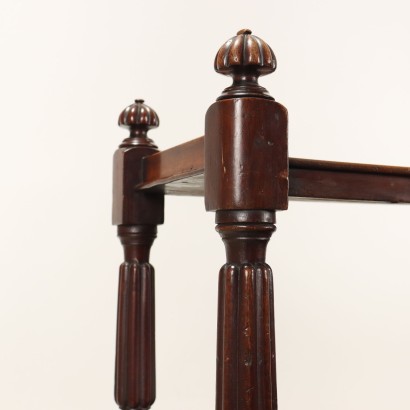 Etagere, Etagere inglés en caoba