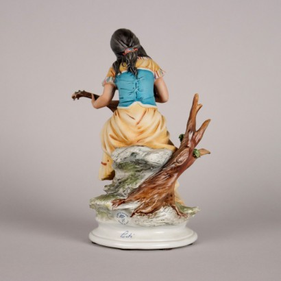 Giovane Donna con Mandolino Corti Capodi