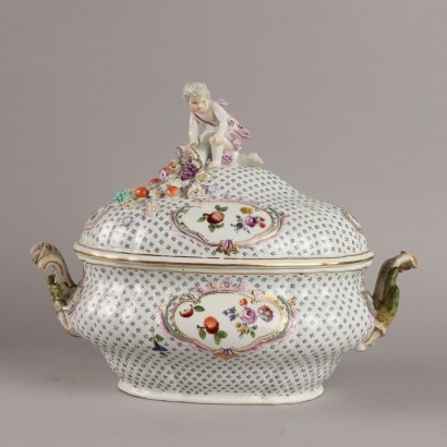 Soup Tureen with Plate in Porcelain Manifa