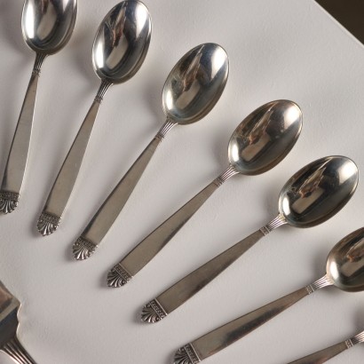 Ensemble de couverts à dessert en argent