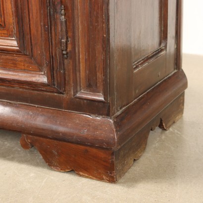 Walnut sideboard,Baroque Walnut Sideboard