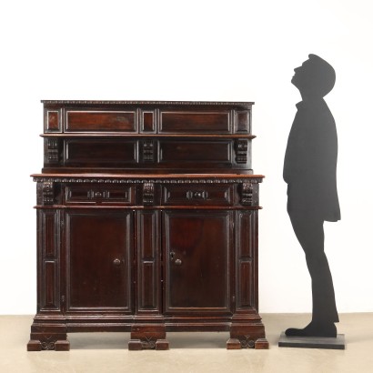 SIDEBOARD WITH PLATE RACK, Baroque sideboard with plate rack in walnut