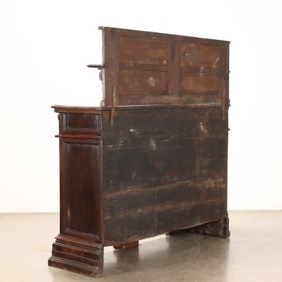 SIDEBOARD WITH PLATE RACK, Baroque sideboard with plate rack in walnut