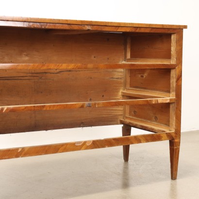 chest of drawers, Neoclassical chest of drawers