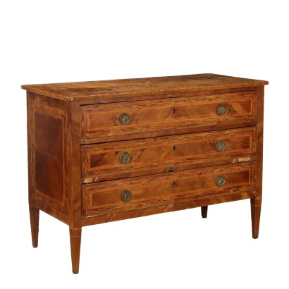 Neoclassical chest of drawers